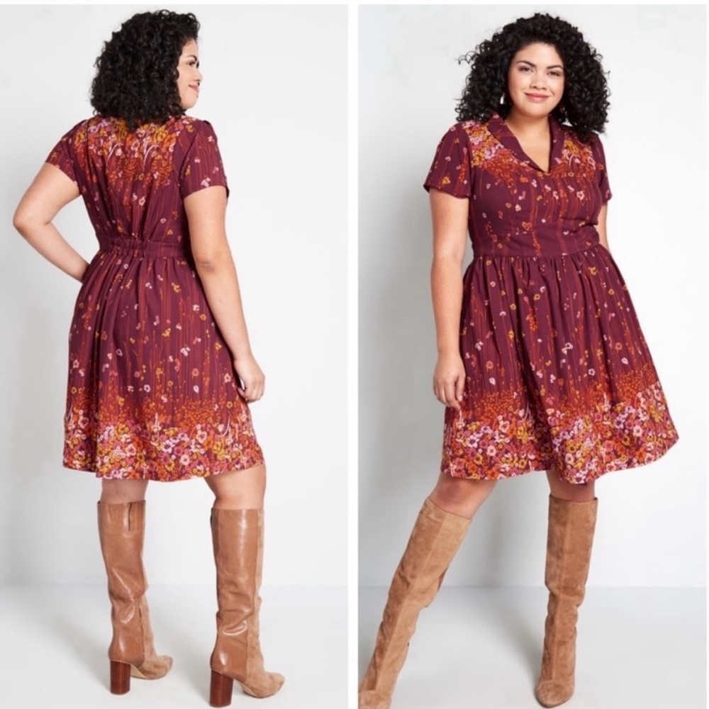 ModCloth Retro Floral V-Neck Dress in Burgundy Sz L